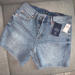 BRAND 🆕 Gap Stretch Indigo Shorts 5” size 28